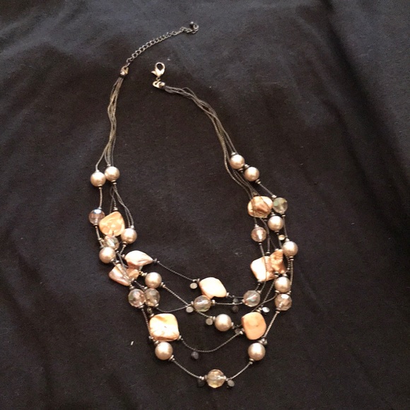 Multi strand shell pearl and crystal 17” necklace - Picture 3 of 3